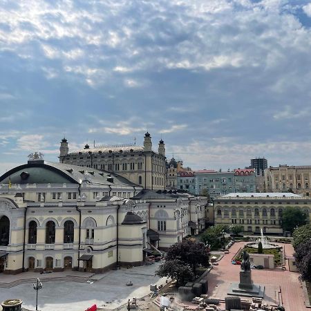 Amazing Opera View Daire Kiev Dış mekan fotoğraf