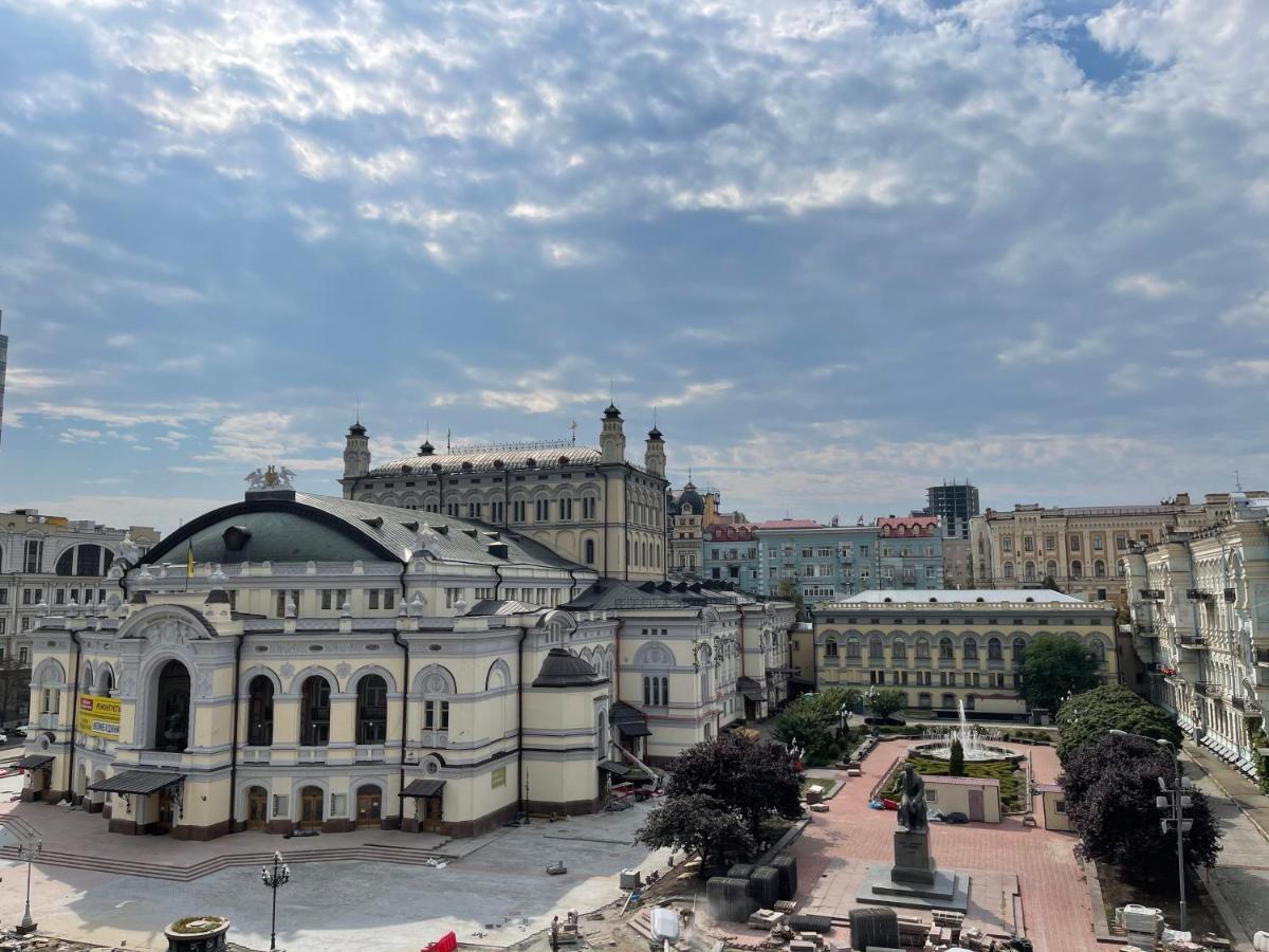 Amazing Opera View Daire Kiev Dış mekan fotoğraf